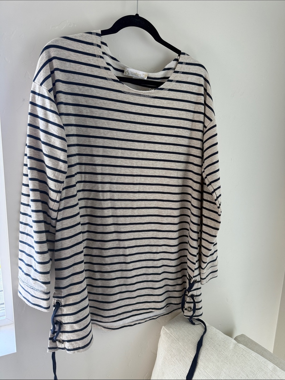 Weekend Suzanne Betro Navy & Cream Striped Crewneck Long Sleeve Top XL